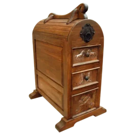 soporte-de-madera-para-silla-de-montar-con-detalles-ecuestres1